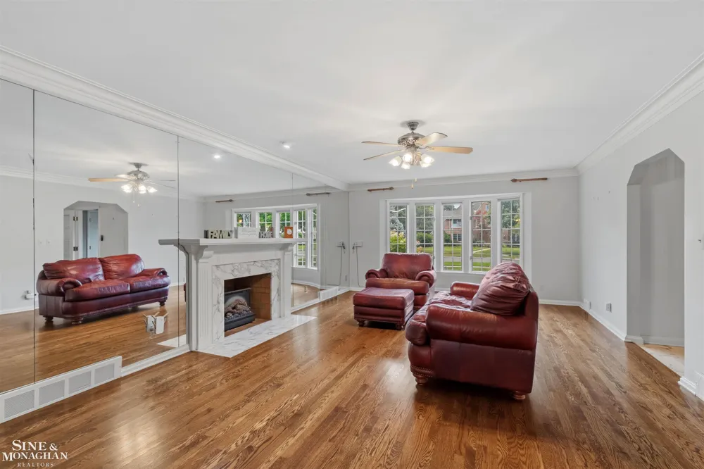 701 Balfour Street Grosse Pointe Park City, MI 48230