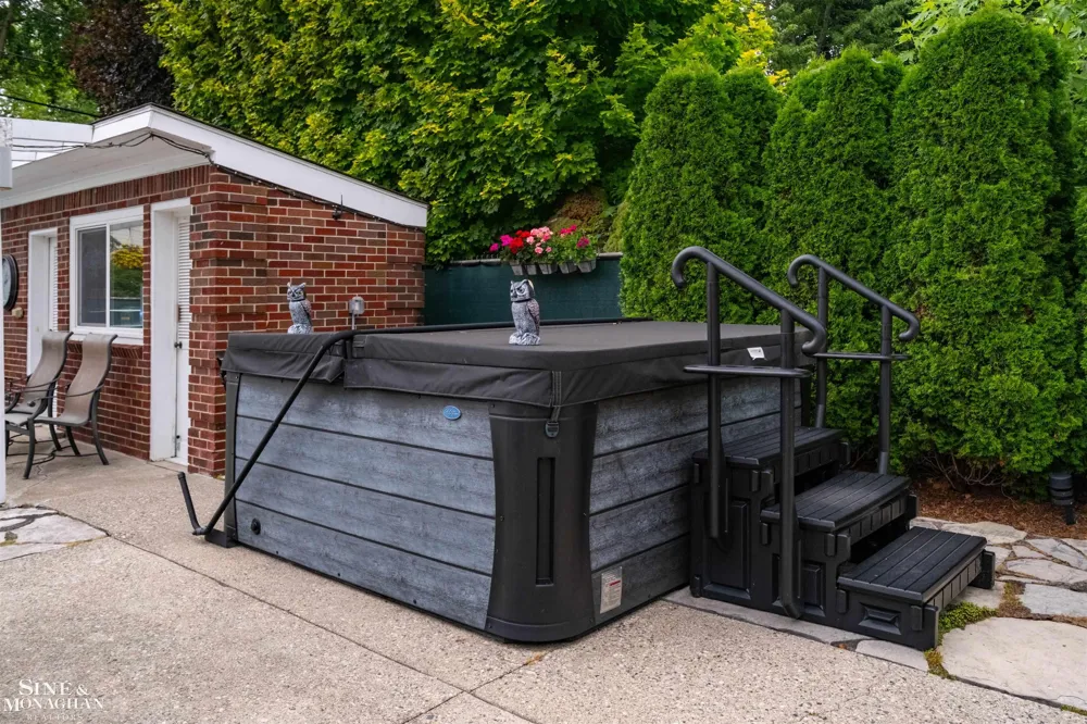 701 Balfour Street Grosse Pointe Park City, MI 48230