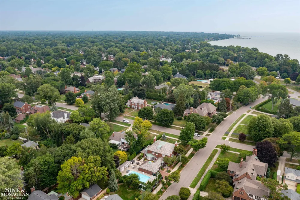 701 Balfour Street Grosse Pointe Park City, MI 48230