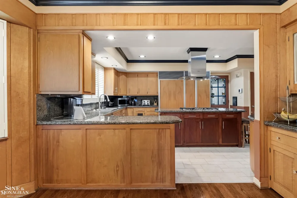 701 Balfour Street Grosse Pointe Park City, MI 48230