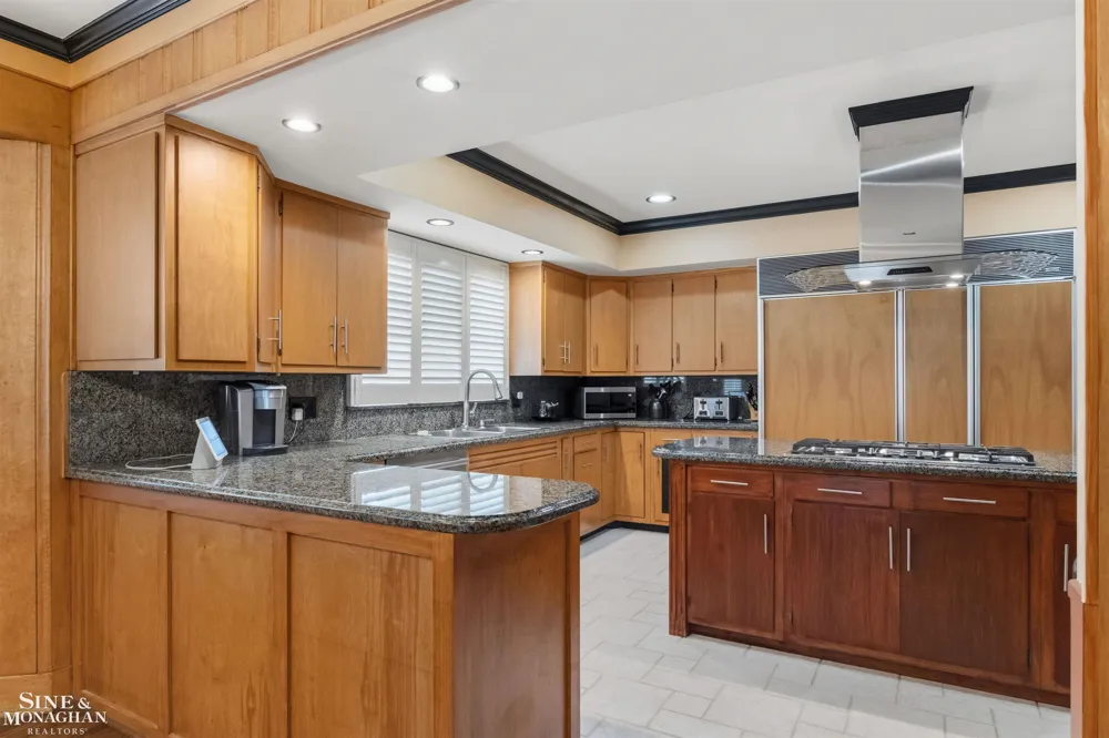 701 Balfour Street Grosse Pointe Park City, MI 48230