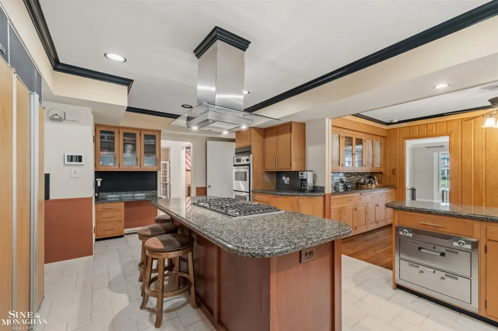 701 Balfour Street Grosse Pointe Park City, MI 48230
