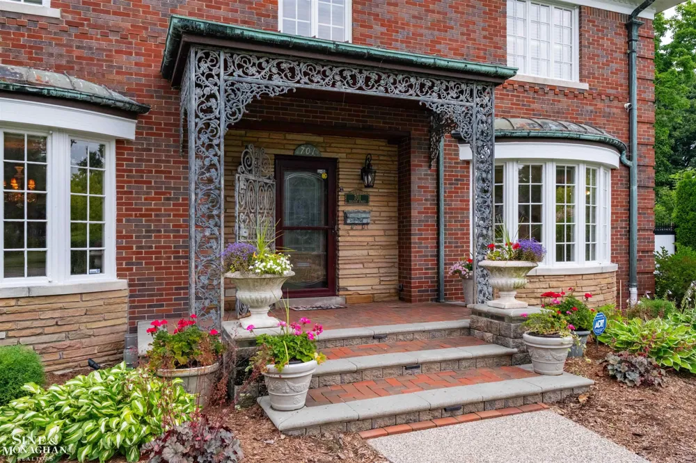 701 Balfour Street Grosse Pointe Park City, MI 48230