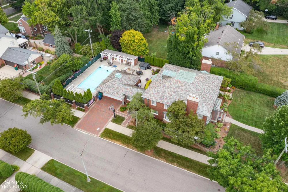 701 Balfour Street Grosse Pointe Park City, MI 48230