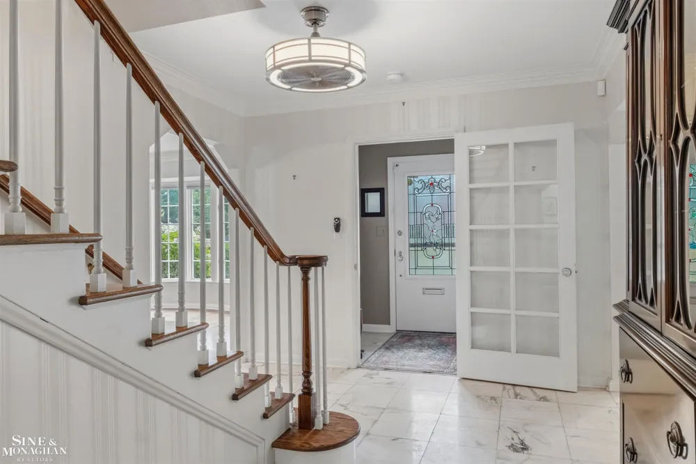 701 Balfour Street Grosse Pointe Park City, MI 48230
