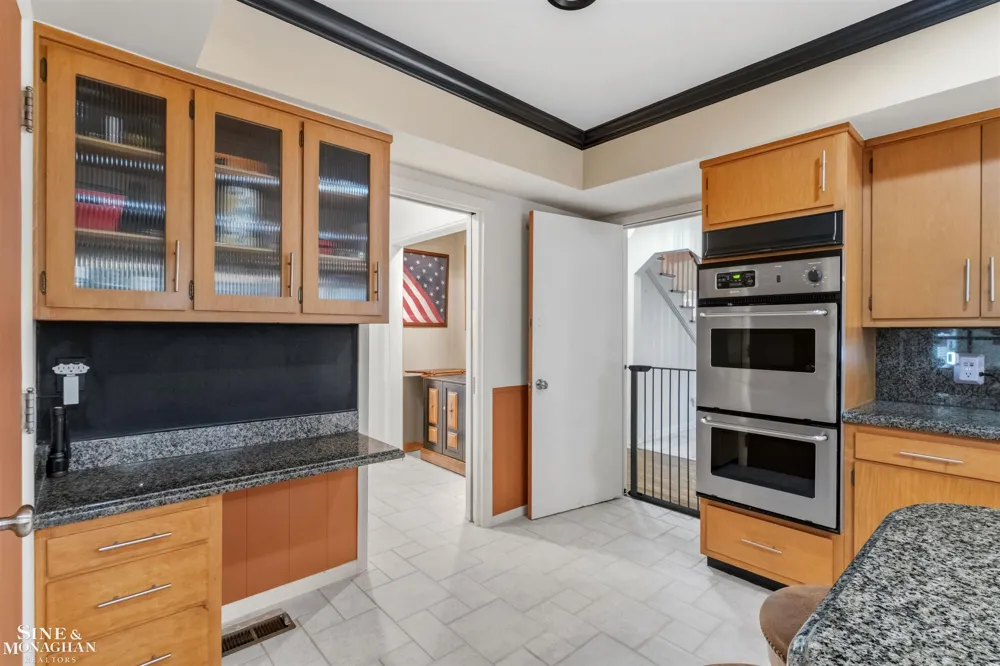 701 Balfour Street Grosse Pointe Park City, MI 48230
