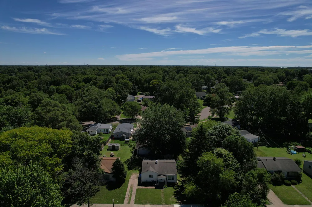4627 Lowcroft Avenue Lansing City, MI 48910