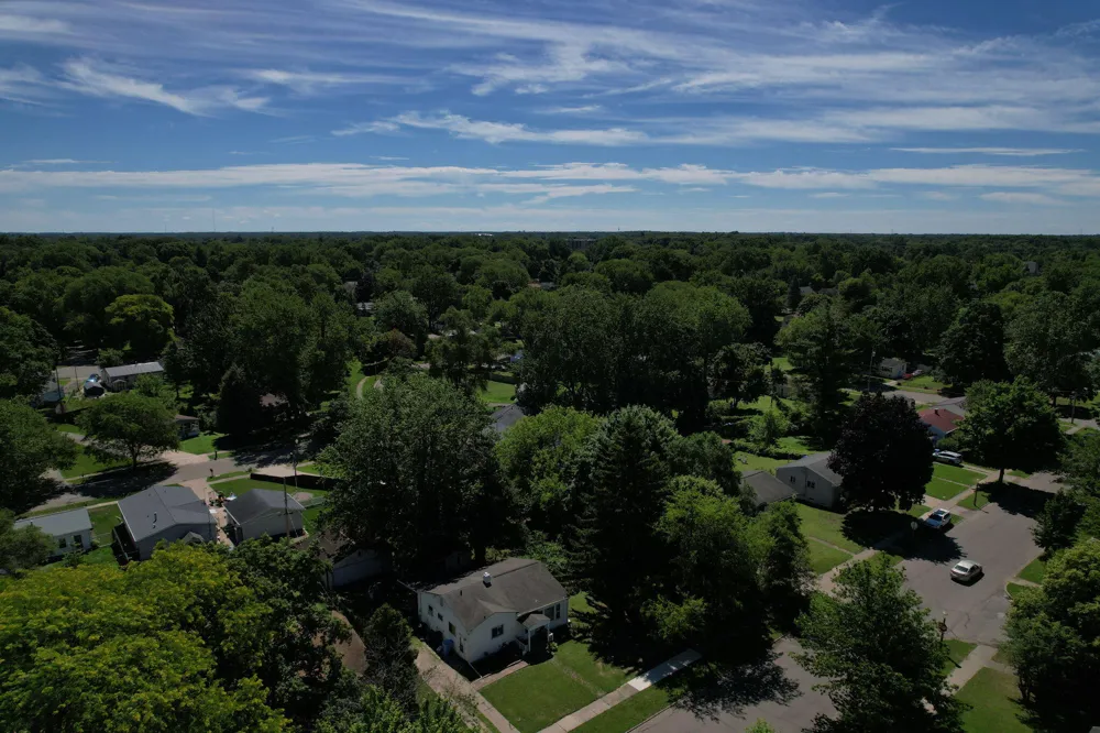 4627 Lowcroft Avenue Lansing City, MI 48910