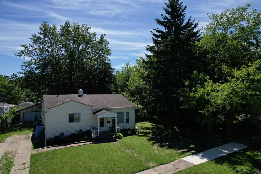 4627 Lowcroft Avenue Lansing City, MI 48910