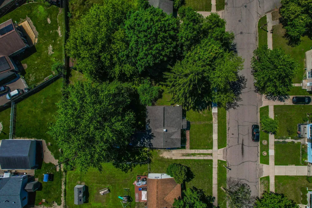 4627 Lowcroft Avenue Lansing City, MI 48910
