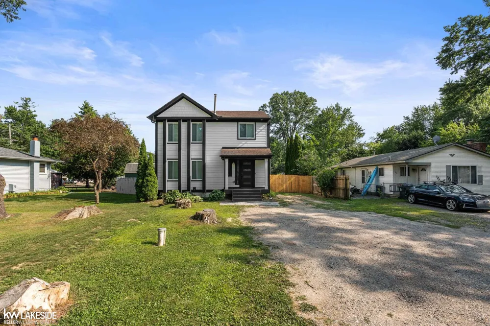 758 Miller Road Orion Charter Township, MI 48362