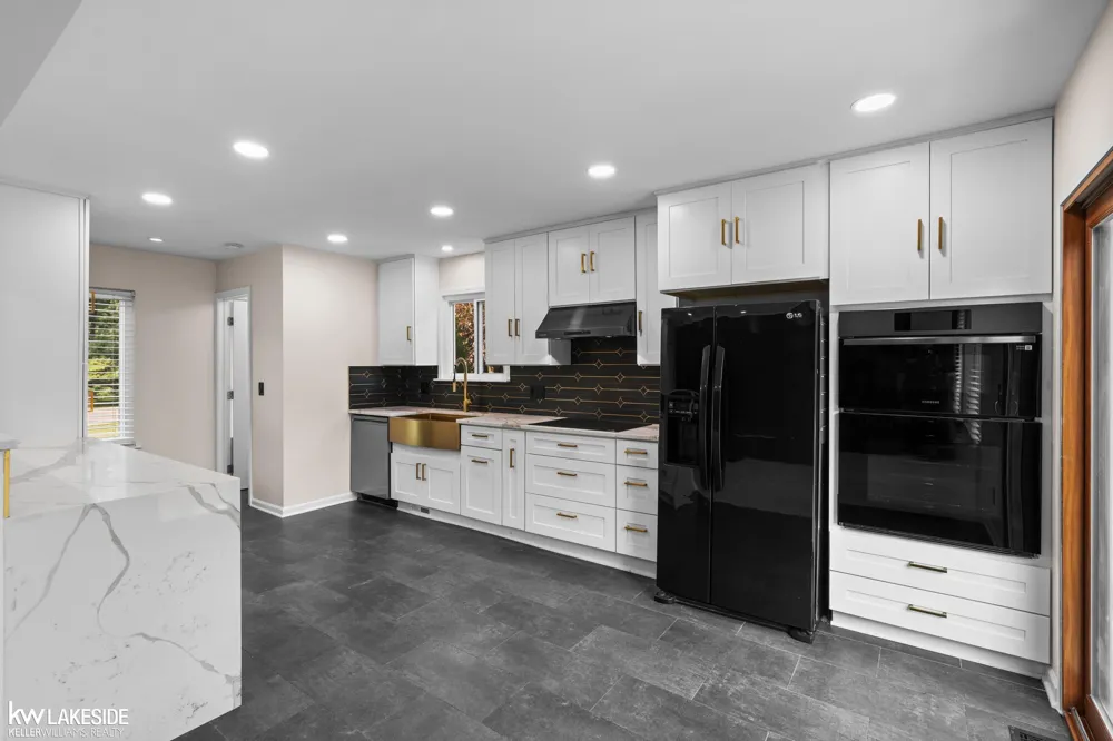758 Miller Road Orion Charter Township, MI 48362