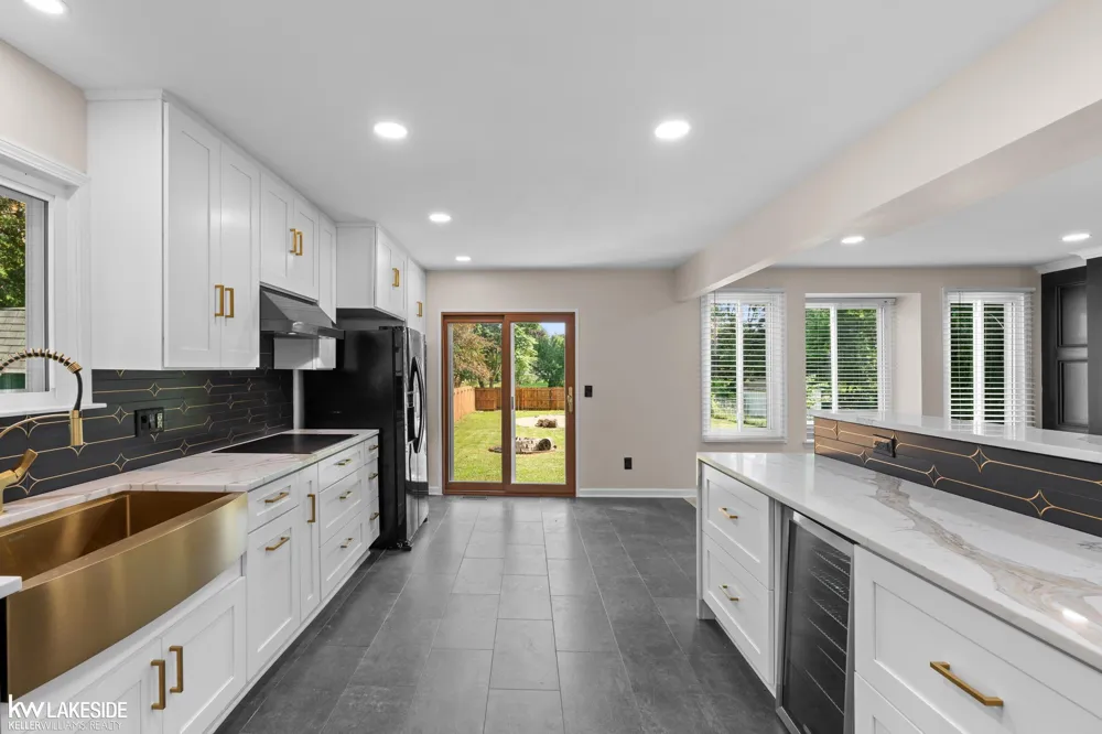 758 Miller Road Orion Charter Township, MI 48362