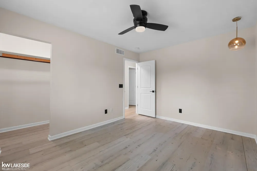 758 Miller Road Orion Charter Township, MI 48362