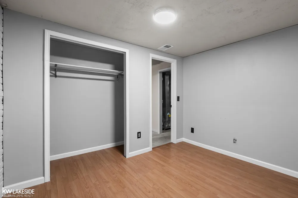 758 Miller Road Orion Charter Township, MI 48362