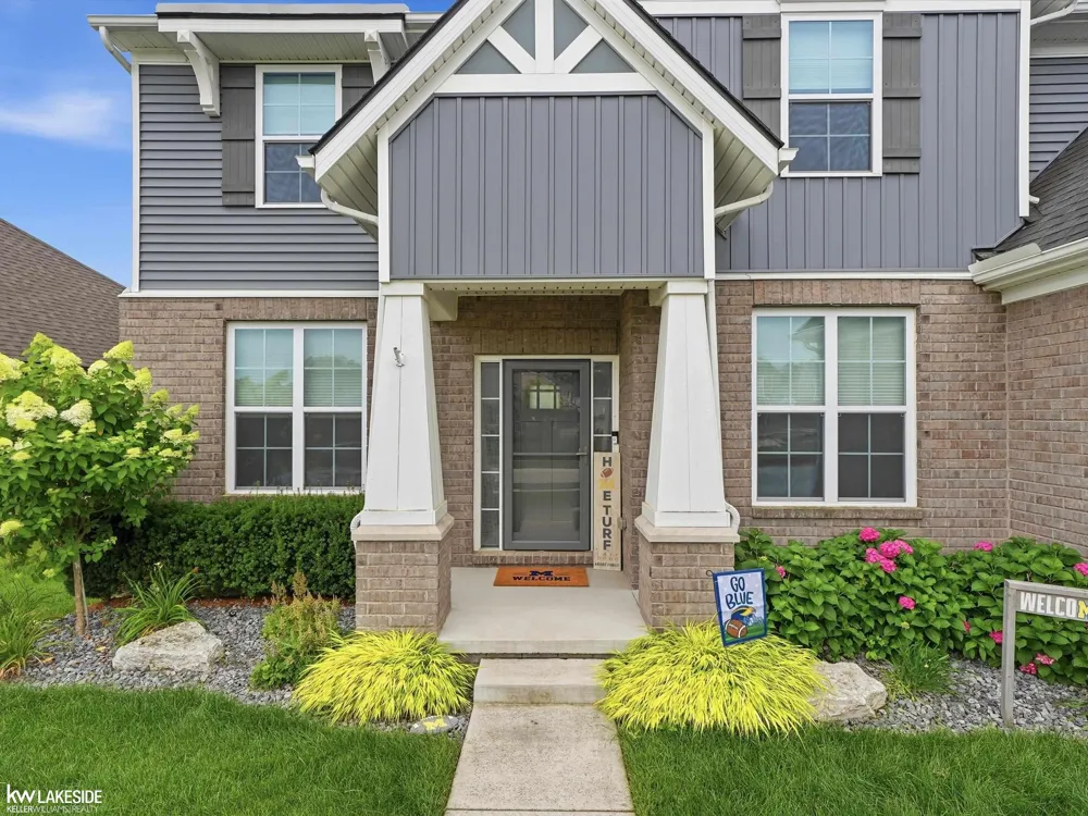 17994 Player Drive Macomb Township, MI 48042