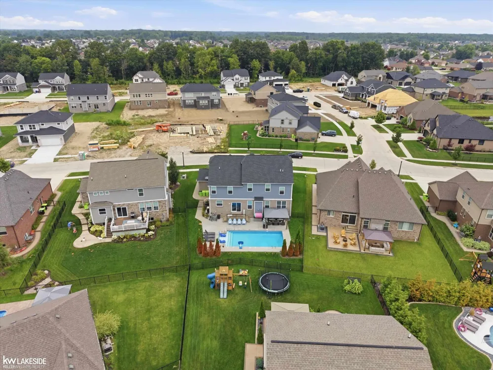 17994 Player Drive Macomb Township, MI 48042