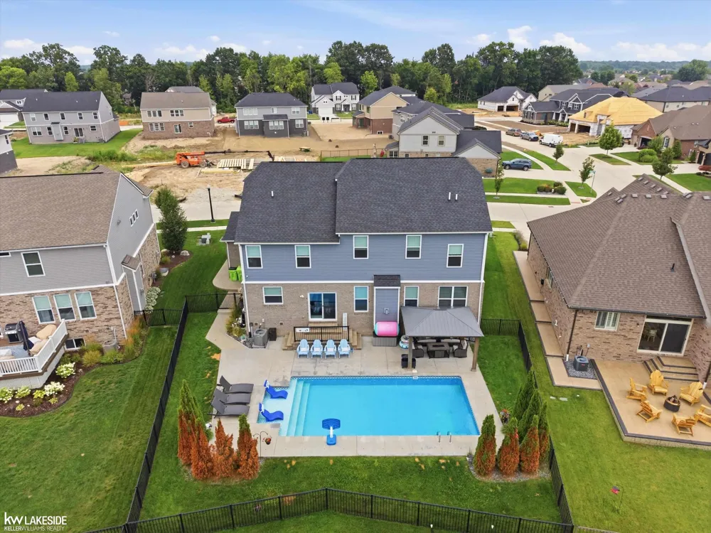 17994 Player Drive Macomb Township, MI 48042