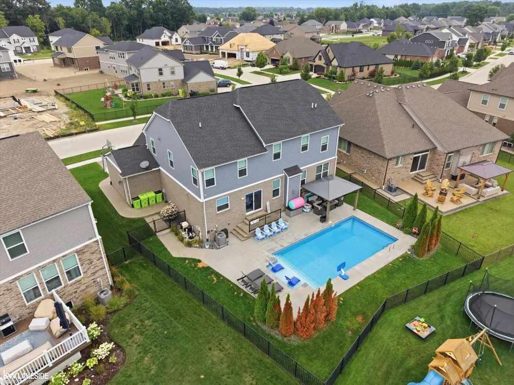 17994 Player Drive Macomb Township, MI 48042