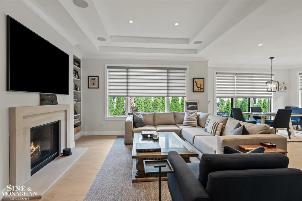 361 Moselle Place Grosse Pointe Farms City, MI 48236