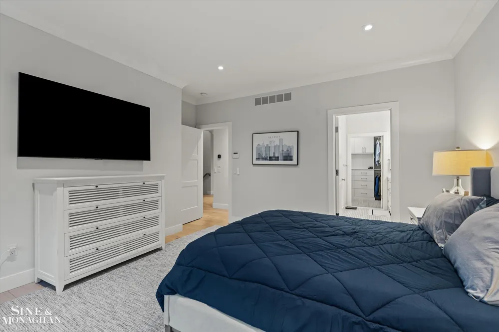 361 Moselle Place Grosse Pointe Farms City, MI 48236