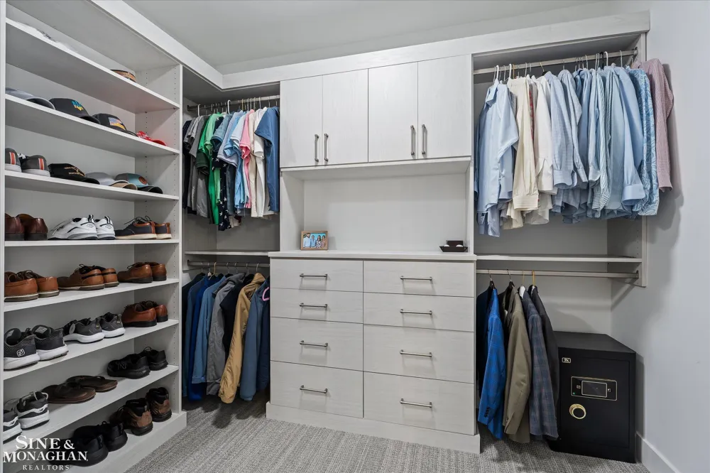 361 Moselle Place Grosse Pointe Farms City, MI 48236