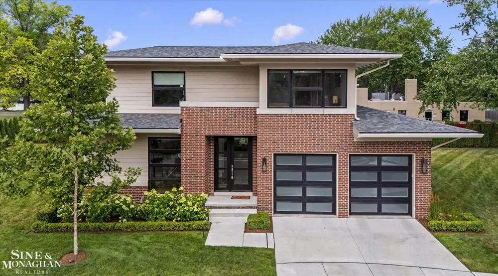 361 Moselle Place Grosse Pointe Farms City, MI 48236