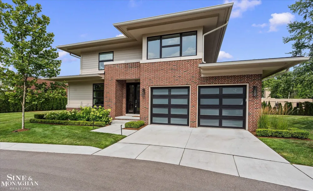 361 Moselle Place Grosse Pointe Farms City, MI 48236