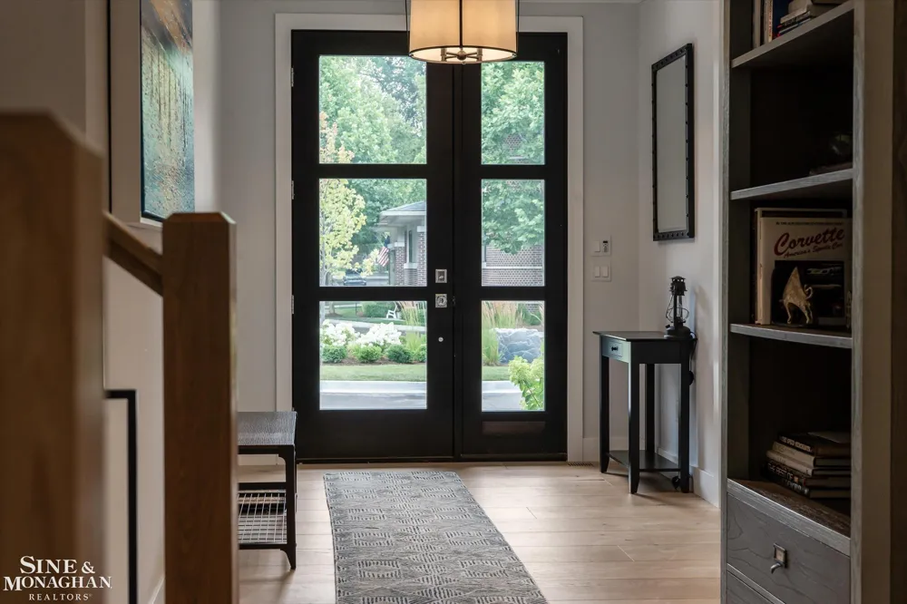 361 Moselle Place Grosse Pointe Farms City, MI 48236