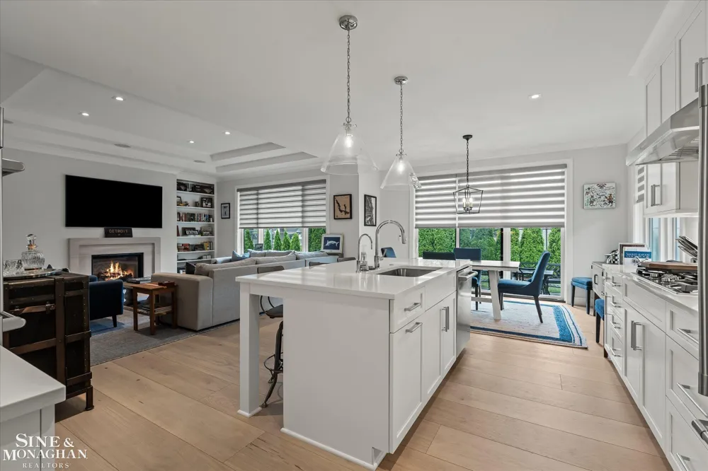 361 Moselle Place Grosse Pointe Farms City, MI 48236