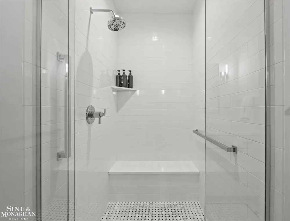 361 Moselle Place Grosse Pointe Farms City, MI 48236