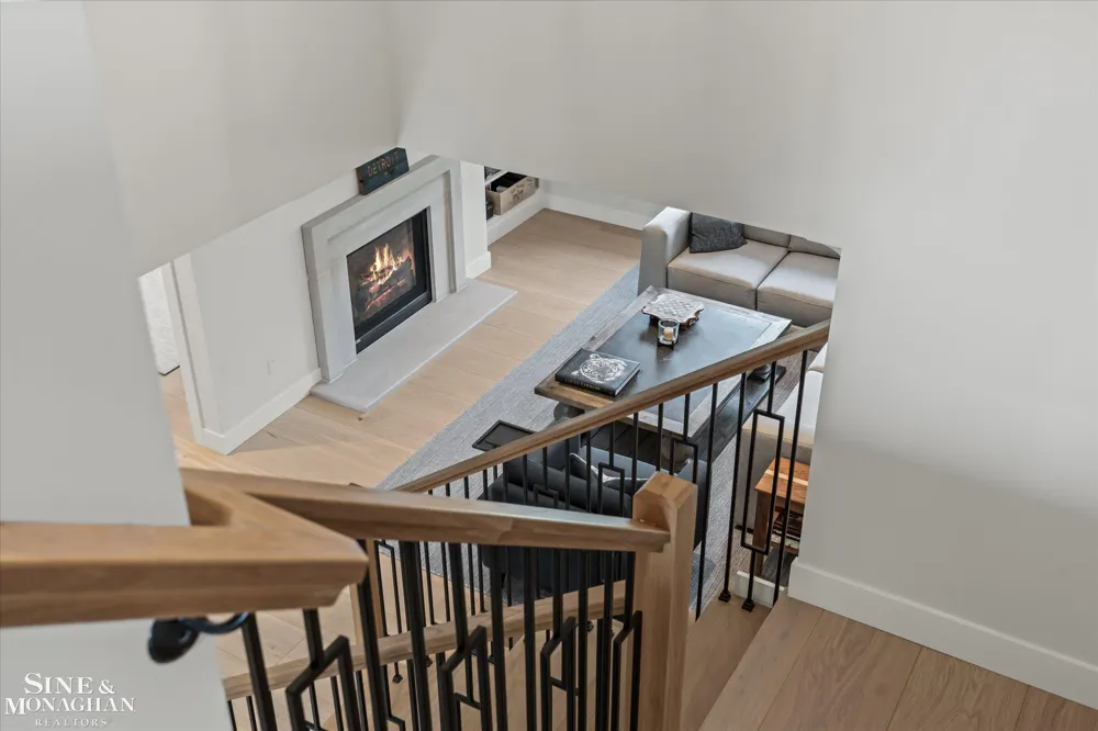 361 Moselle Place Grosse Pointe Farms City, MI 48236
