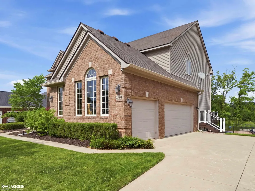 25346 Stanley Lane Lyon Charter Township, MI 48178