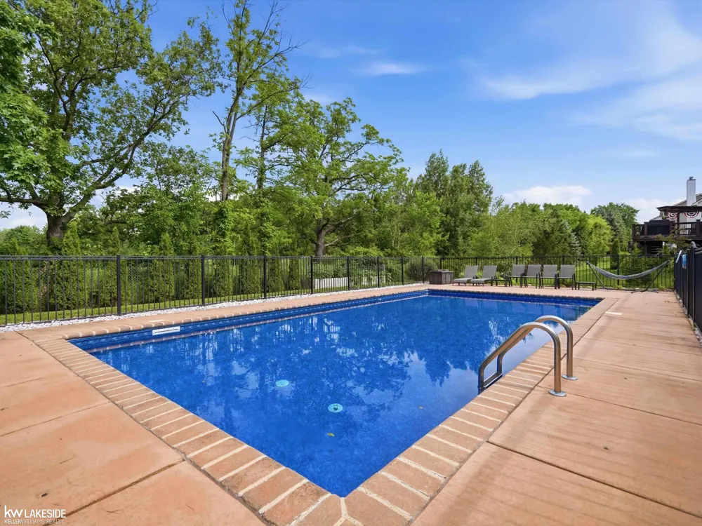 25346 Stanley Lane Lyon Charter Township, MI 48178