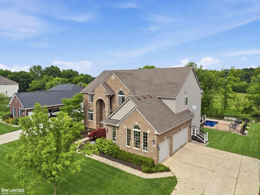 25346 Stanley Lane Lyon Charter Township, MI 48178
