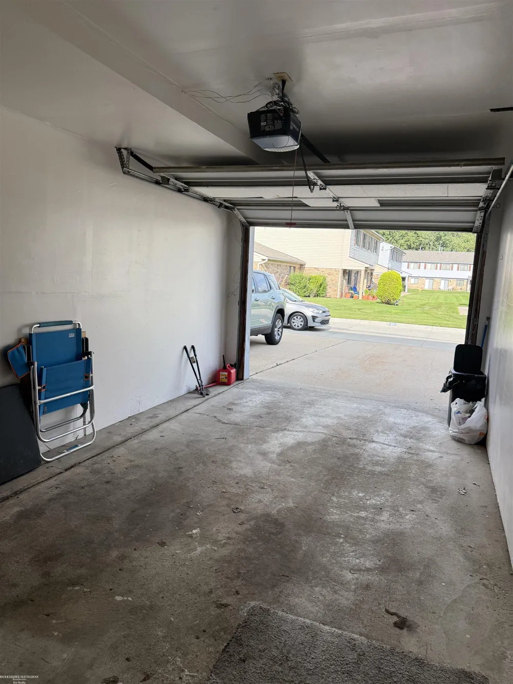 50101 S Horst Court Chesterfield Township, MI 48047