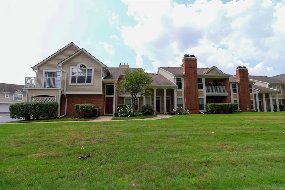 56222 Troon N Drive Shelby Charter Township, MI 48316