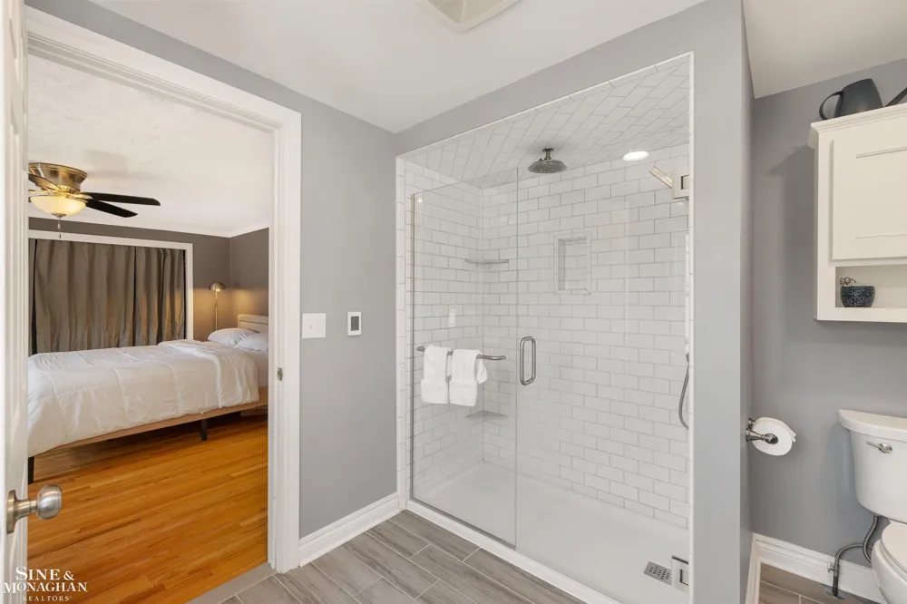 407 Lothrop Road Grosse Pointe Farms City, MI 48236