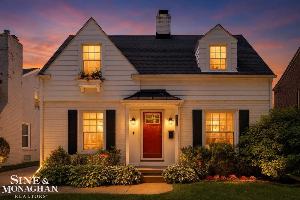 407 Lothrop Road Grosse Pointe Farms City, MI 48236