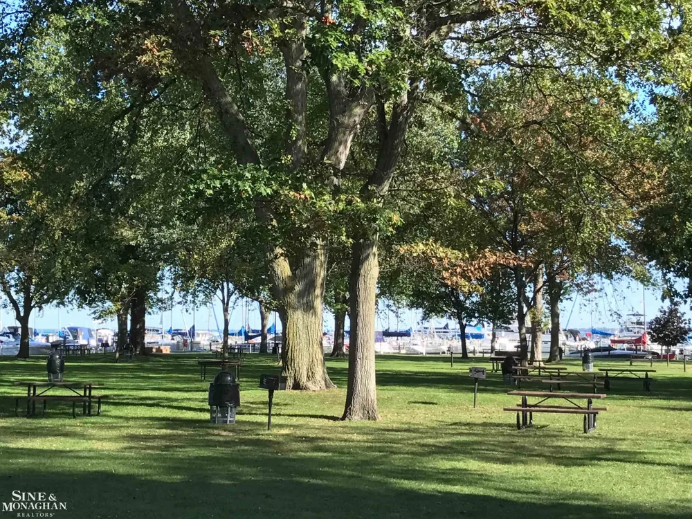 1400 Beaconsfield Street Grosse Pointe Park City, MI 48230