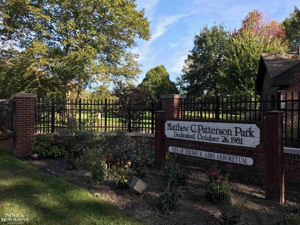 1400 Beaconsfield Street Grosse Pointe Park City, MI 48230