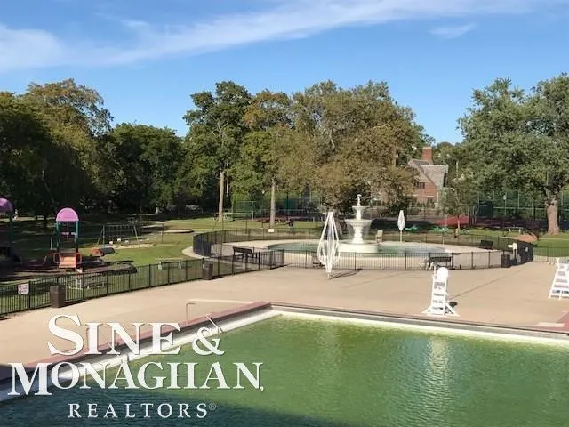 1400 Beaconsfield Street Grosse Pointe Park City, MI 48230
