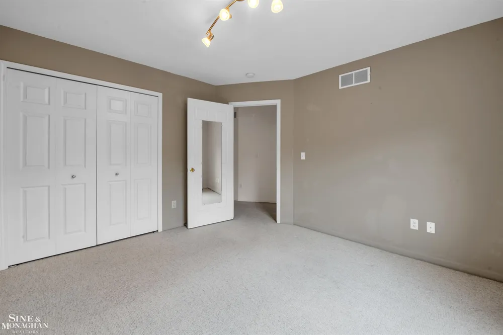1400 Beaconsfield Street Grosse Pointe Park City, MI 48230