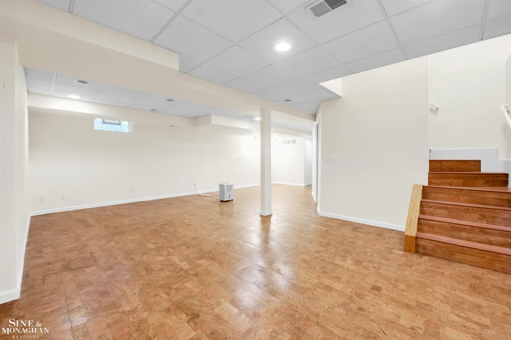 1400 Beaconsfield Street Grosse Pointe Park City, MI 48230
