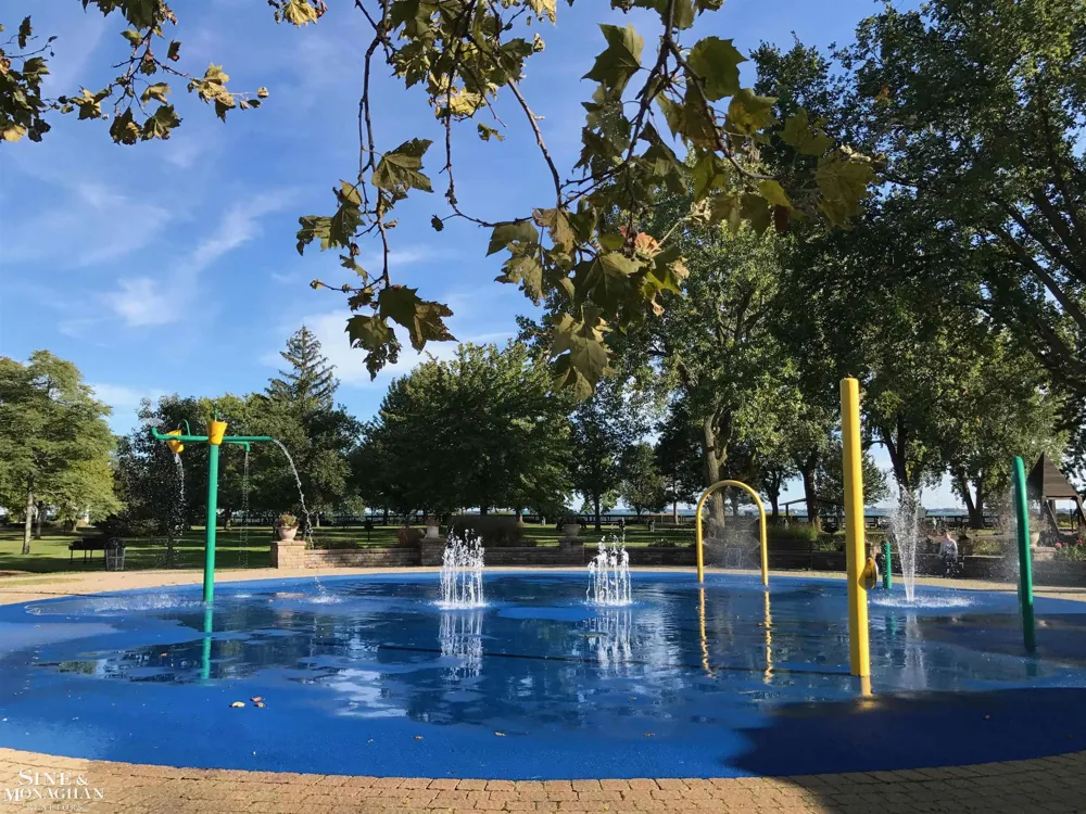 1400 Beaconsfield Street Grosse Pointe Park City, MI 48230