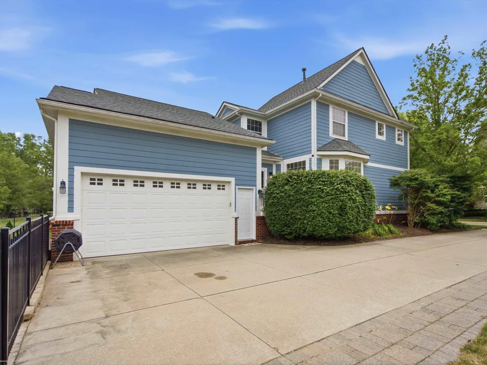 49158 Golden Park Drive Shelby Charter Township, MI 48315