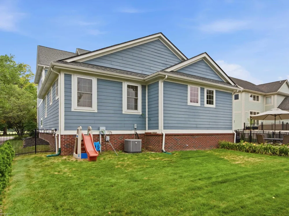 49158 Golden Park Drive Shelby Charter Township, MI 48315