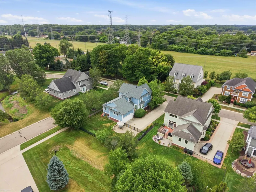 49158 Golden Park Drive Shelby Charter Township, MI 48315