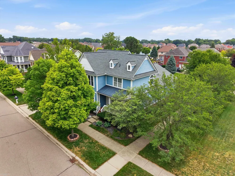 49158 Golden Park Drive Shelby Charter Township, MI 48315