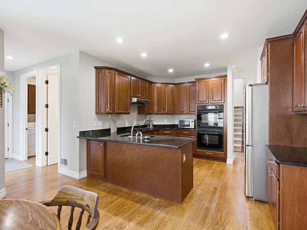 49158 Golden Park Drive Shelby Charter Township, MI 48315